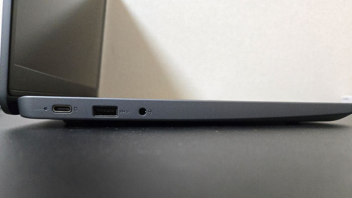 Lenovo 14e Chromebook Gen 3 左側面