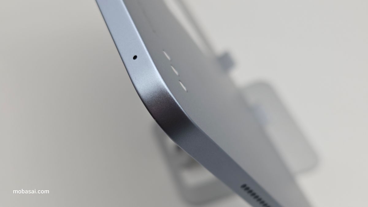 Xiaomi Pad 8 アルミ一体型ボディ