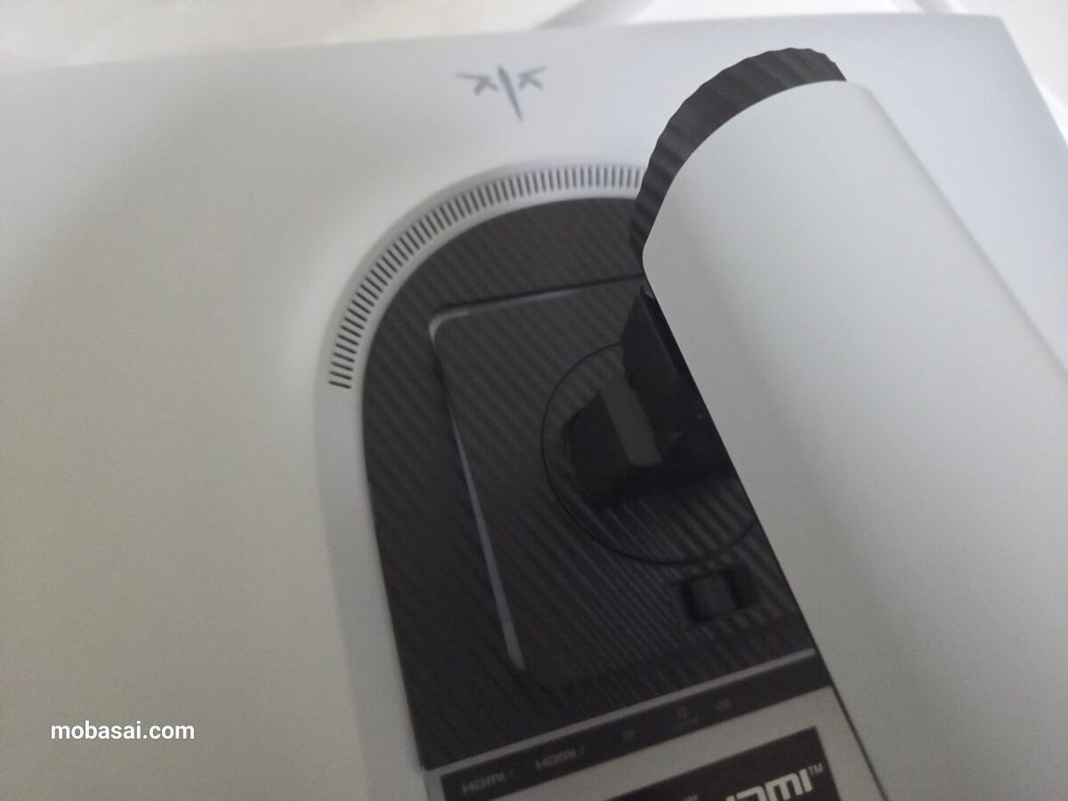 KTC M27U6 モニター本体とスタンドの接続