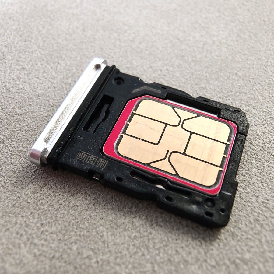 arrows Alpha SIMトレイ nanoSIM